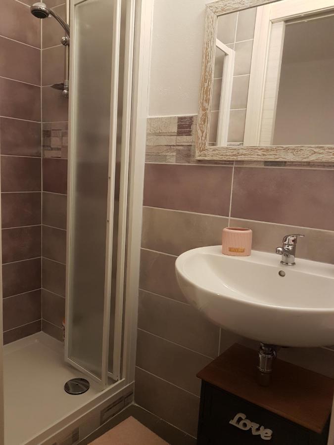 B&B La Perla Bianca 사사리 외부 사진