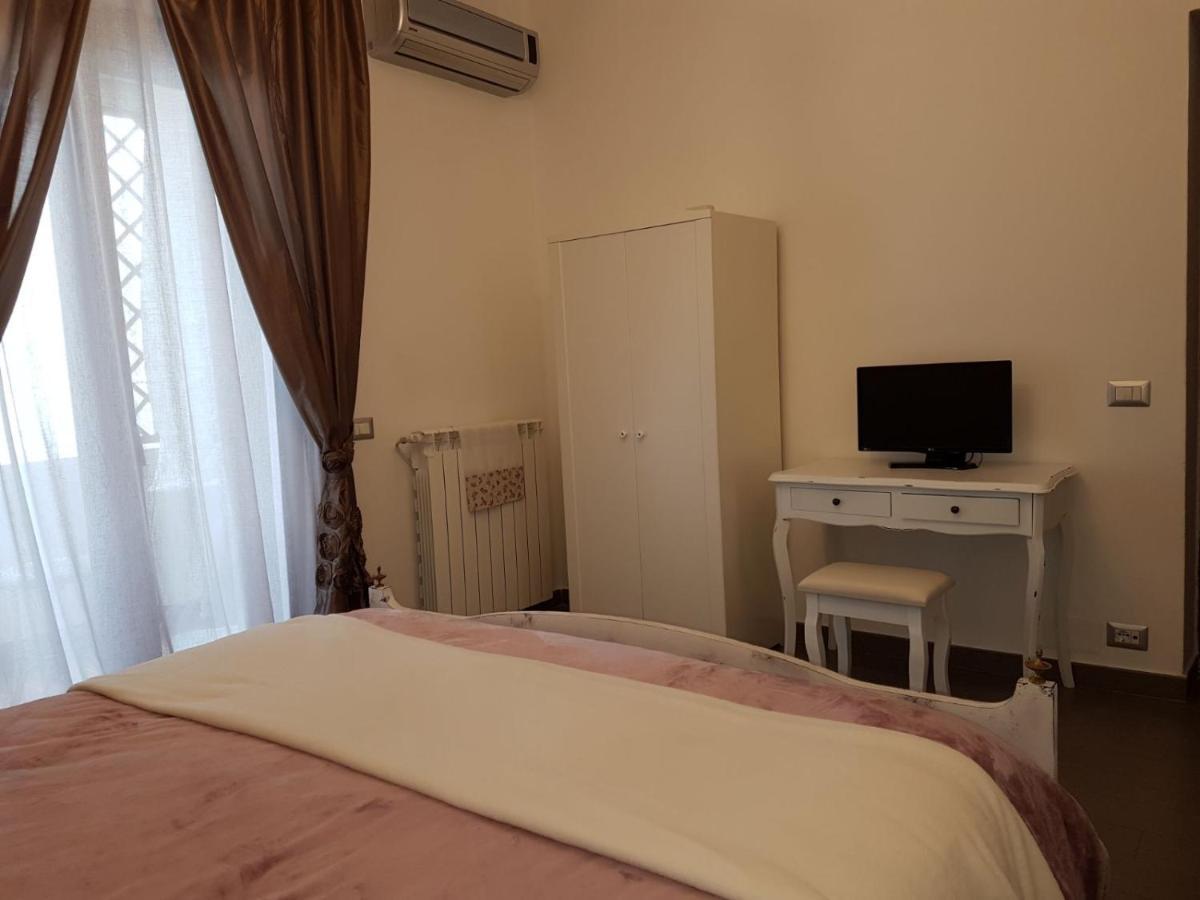 B&B La Perla Bianca 사사리 외부 사진